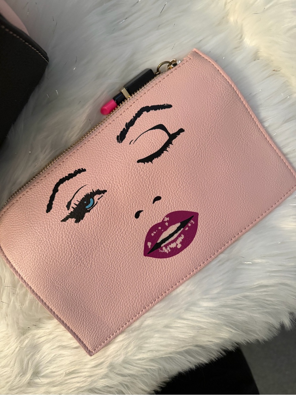 Betsy Johnson Pink Graphic Face Cosmetic Pouch NWOT